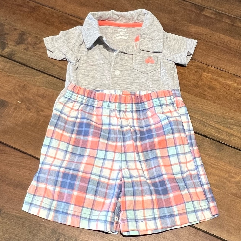 EUC Carter’s Spring Shorts Set - Picture 3 of 4